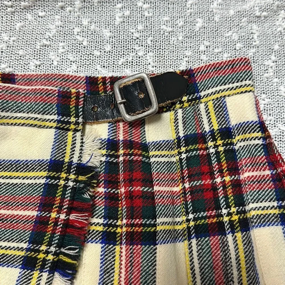 Home industries girls size XL checkered tartan plaid Scottish kilt skirt